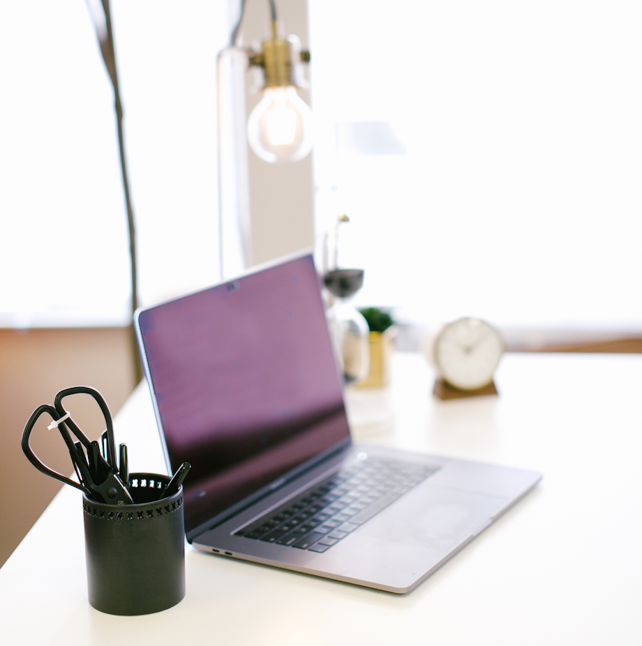 home office advice desk set up